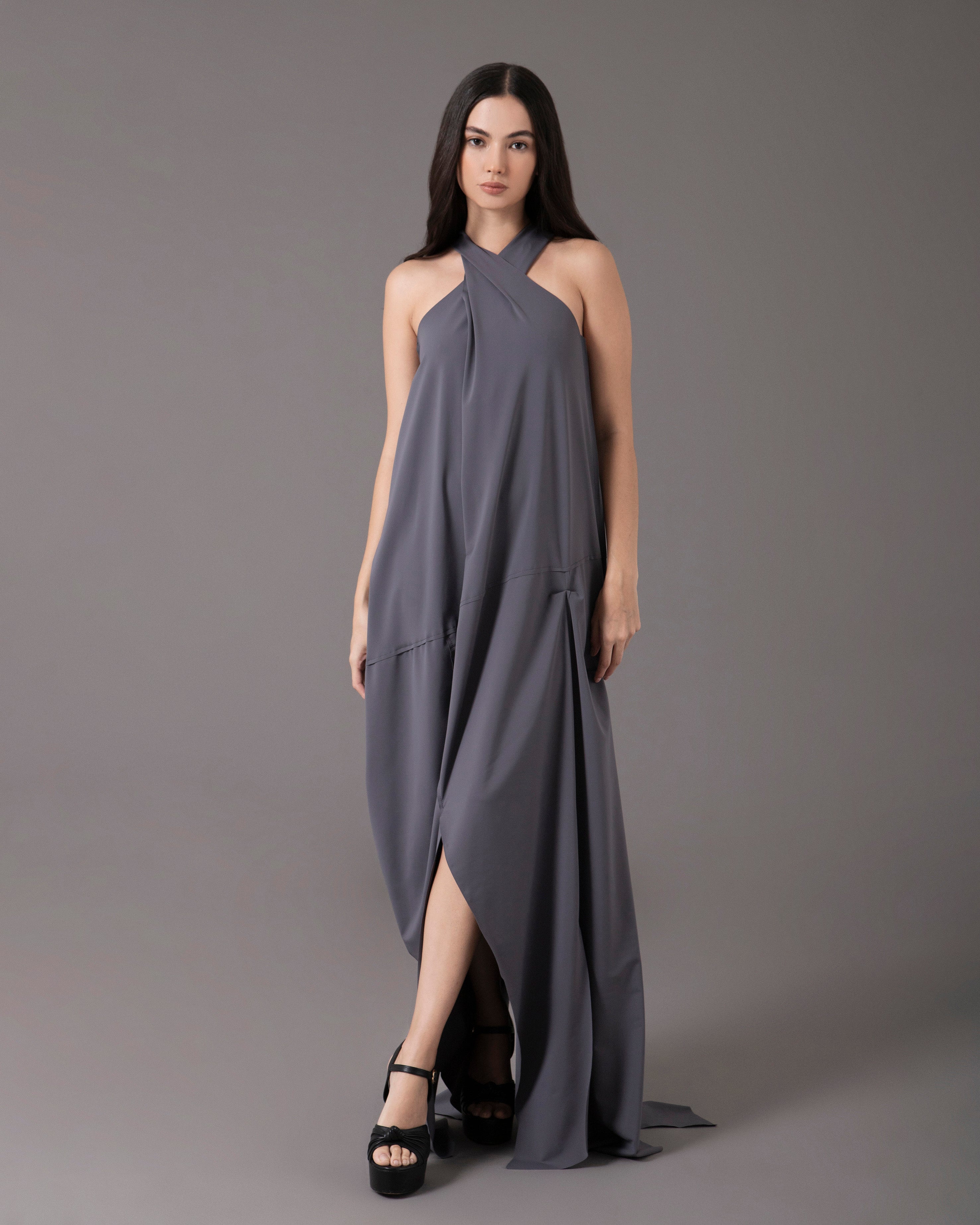 Crossover halter gown with asymmetric seams | Gris