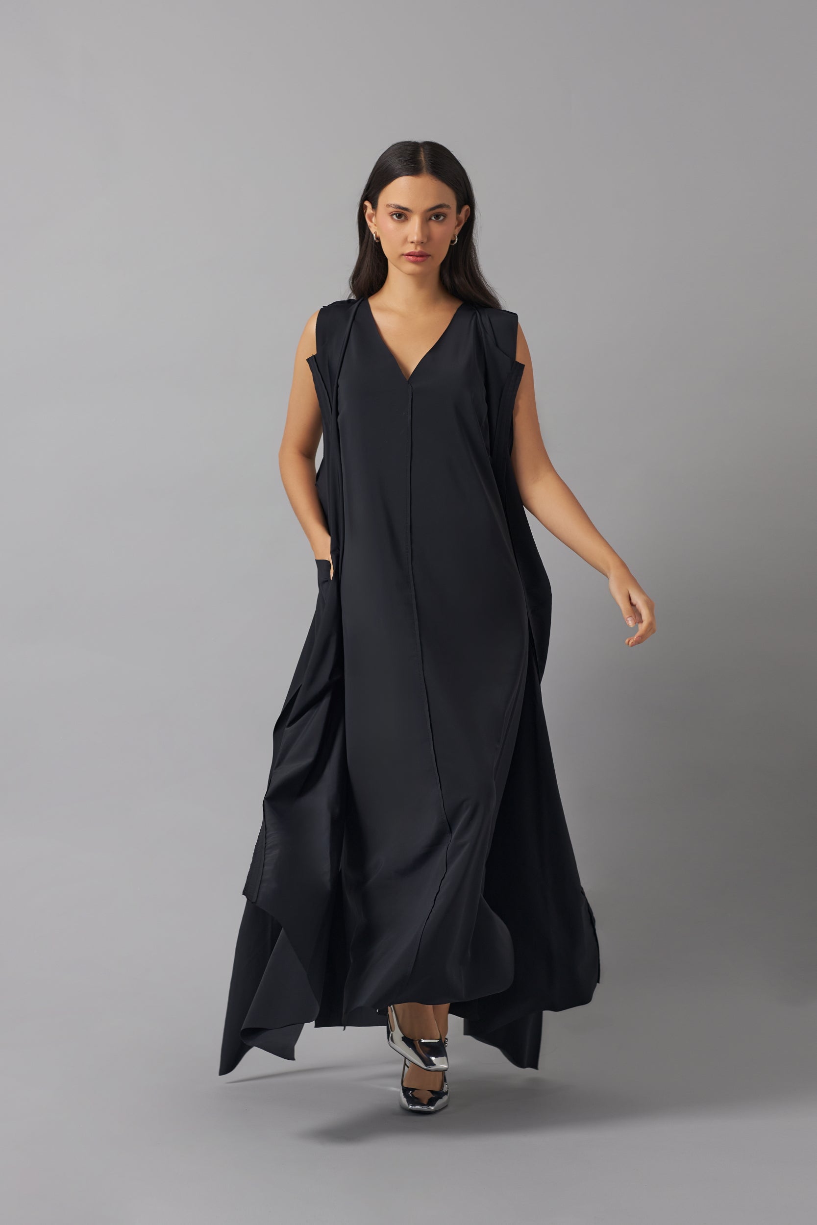 Sleeveless Basic Dress with Destructured Vest | Negro |