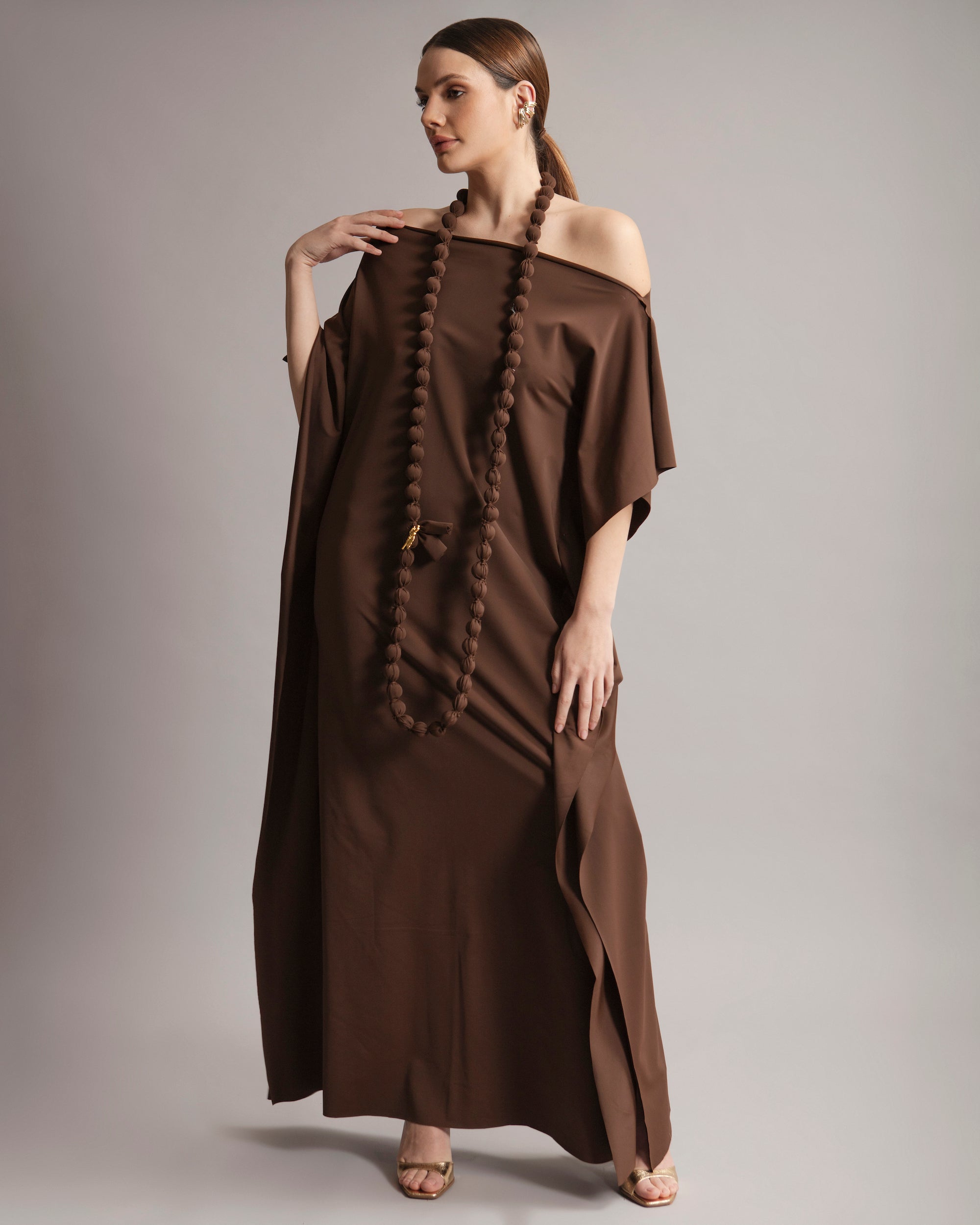 Senda Lycra Dress With Necklace | Cafe |