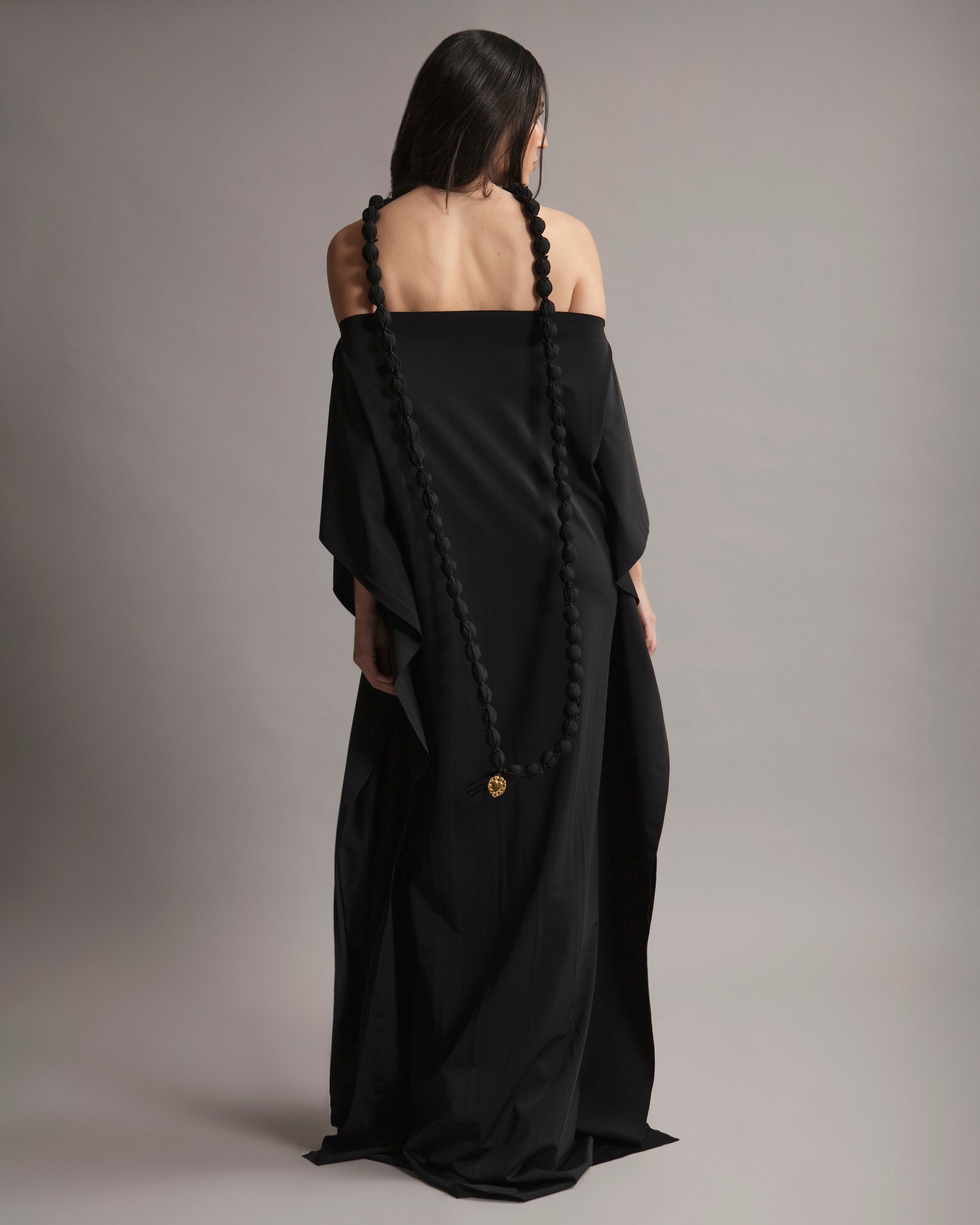 Senda Lycra Dress With Necklace | Negro |