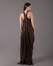 Crossover halter gown with asymmetric seams | Cafe brilloso |