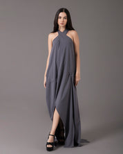 Crossover halter gown with asymmetric seams | Gris |