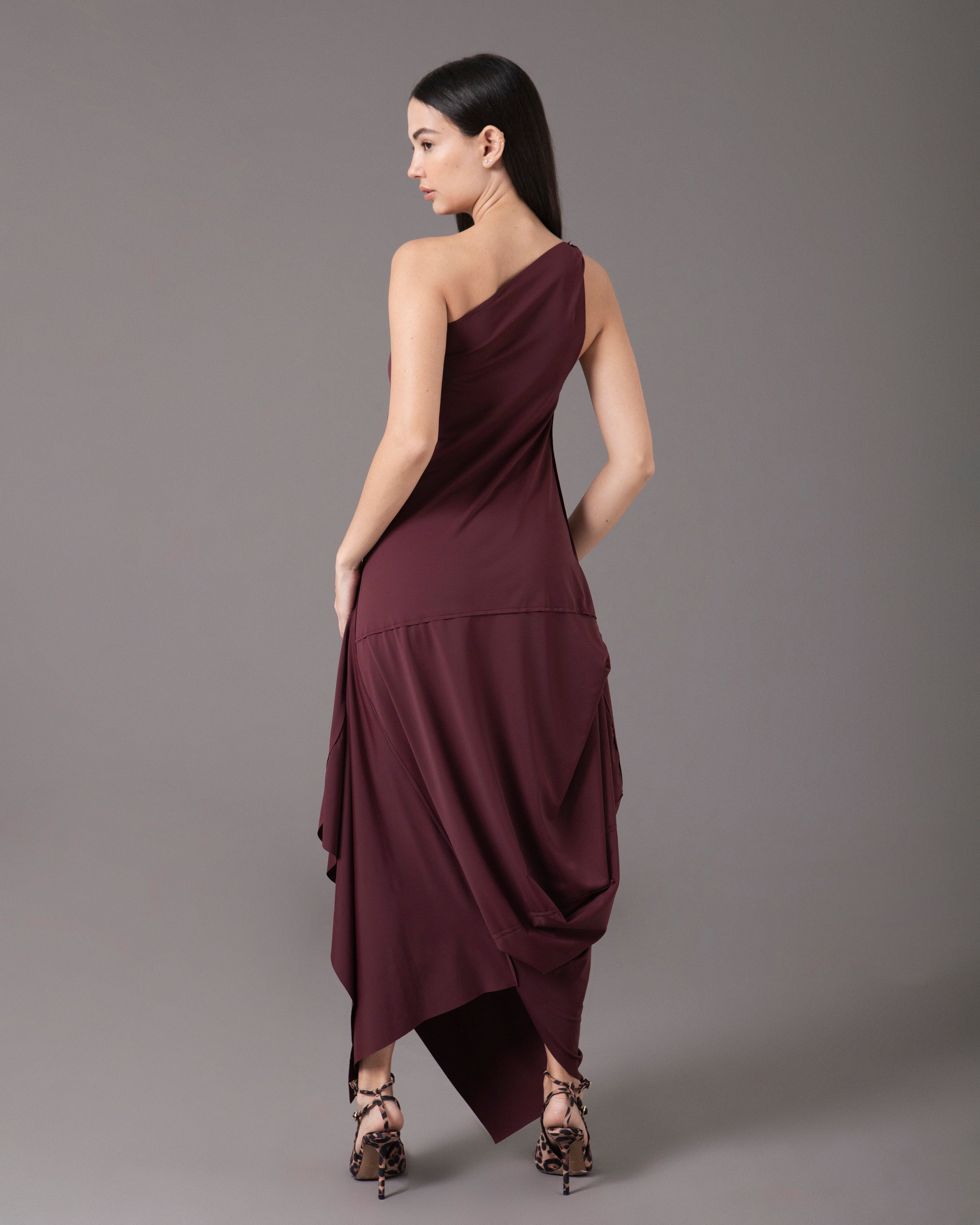 One shoulder asymmetric midi dress | Vino |