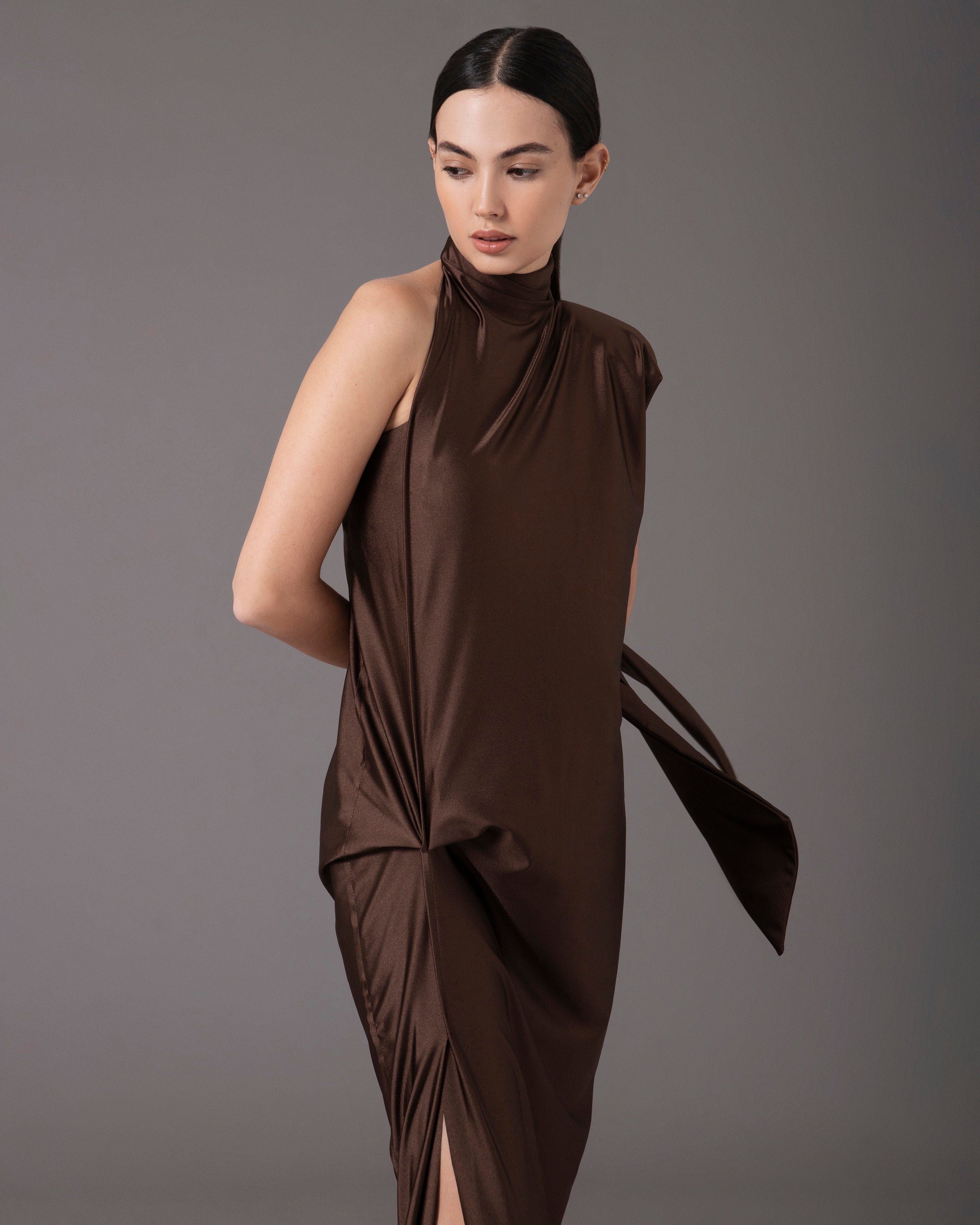 High Neck One Shoulder Pad Gown | Brillante |