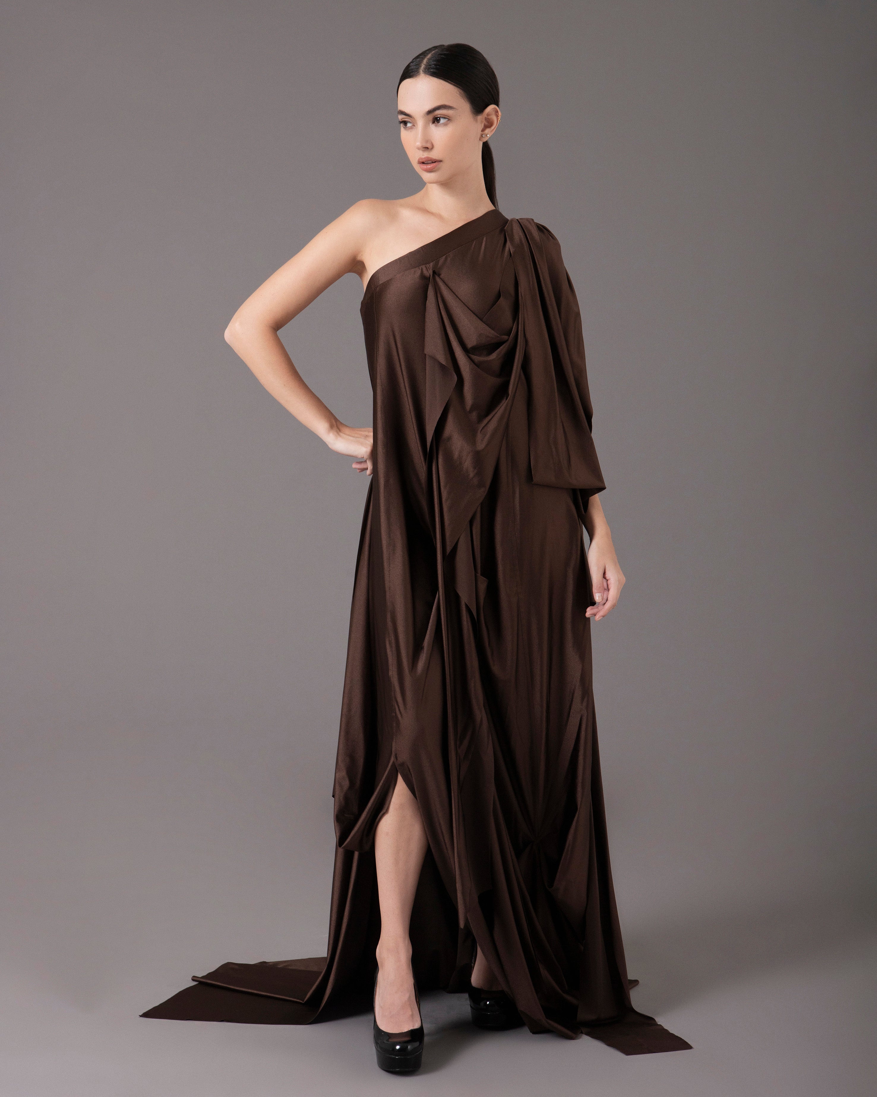 One shoulder loose asymmetric maxi dress | Cafe Metalico |