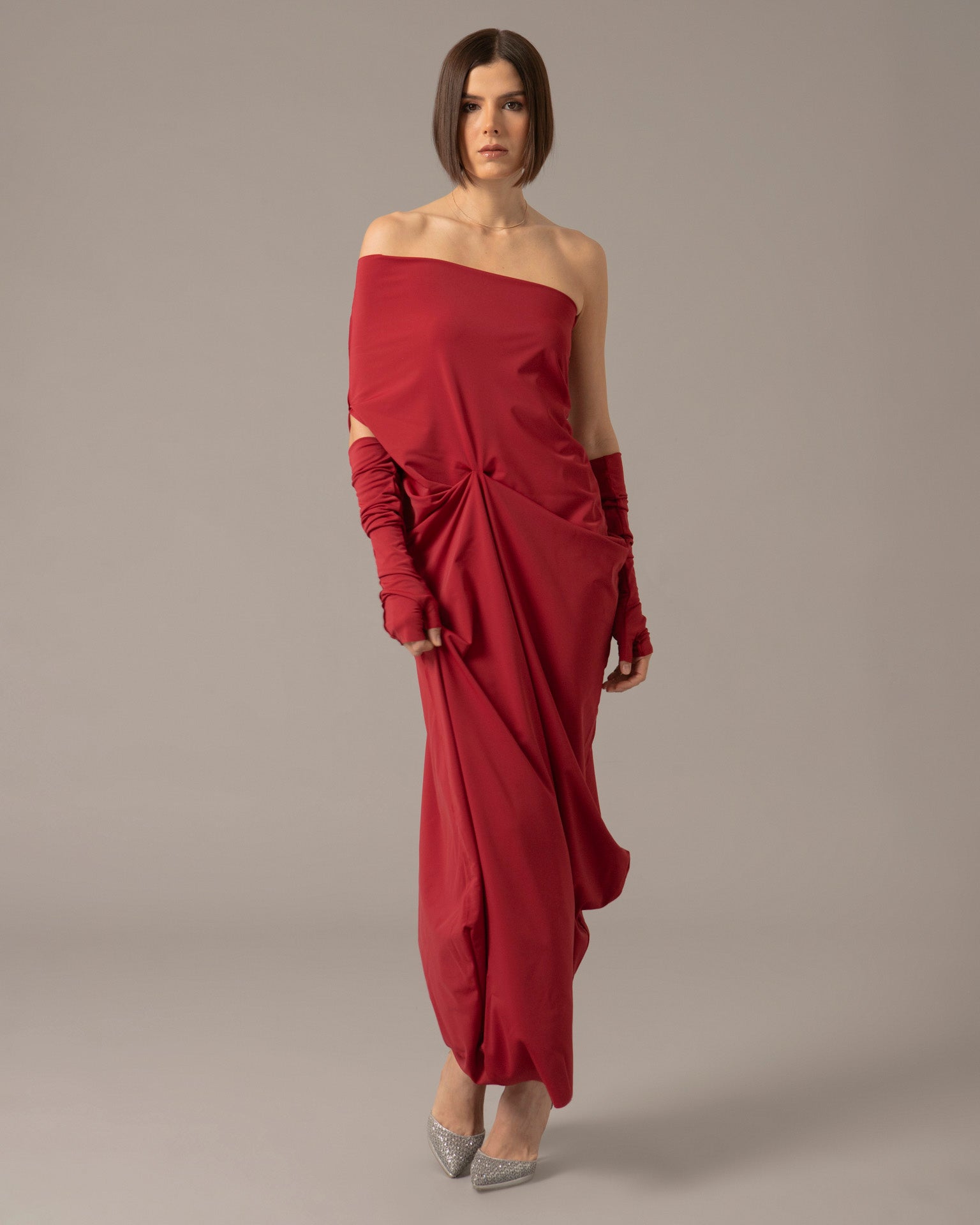 One Shoulder Relaxed Maxi Dress with Gloves | Rojo vivo |